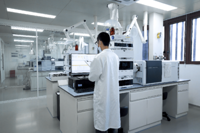 首個(gè)百億國貨美妝的新起點(diǎn) 珀萊雅如何以科技創(chuàng)新躋身全球美妝前十